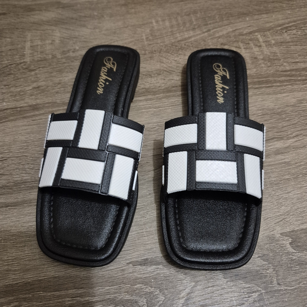 Chic Black and White Slide Sandals